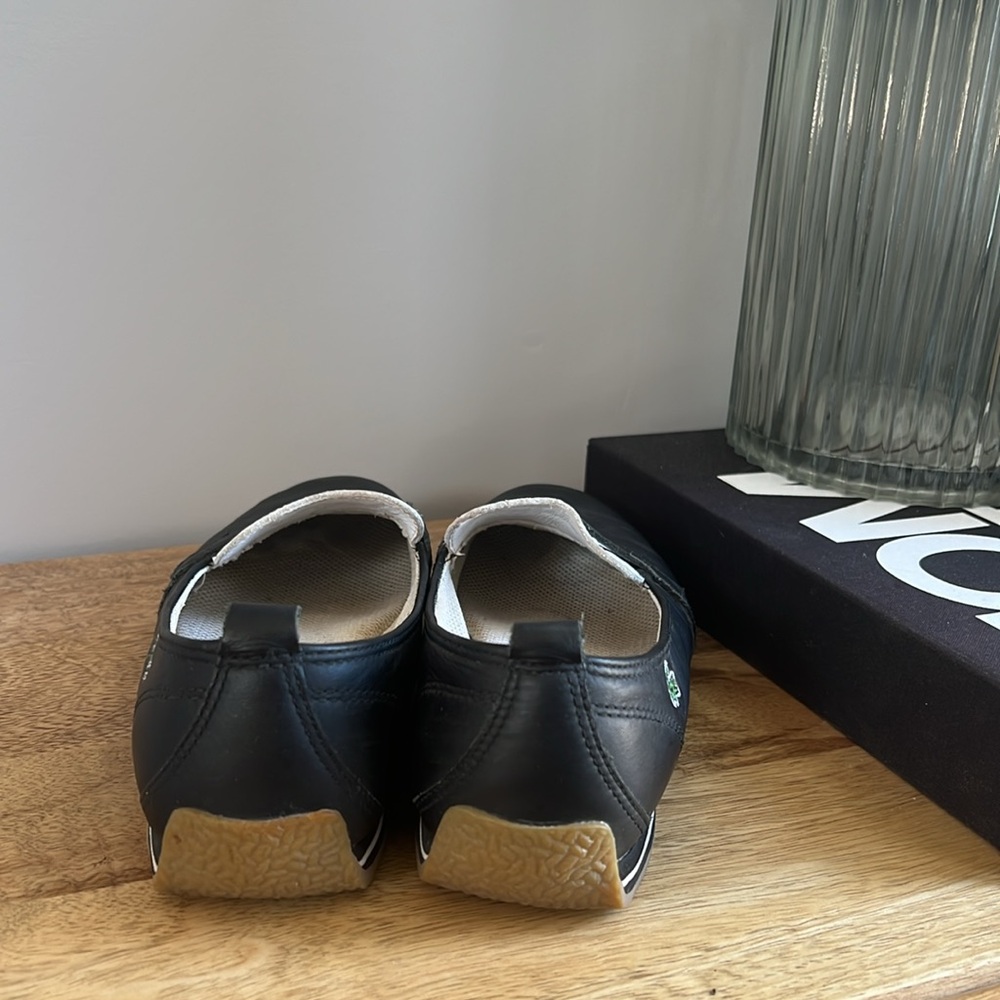 Lacoste Sport Flats - Picture 5 of 8